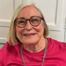 Photo of Christine Carter