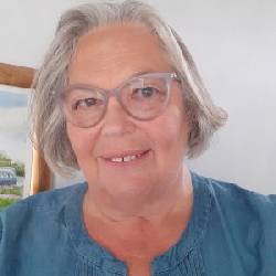 Photo of Fiona Deas