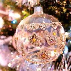 festivity-4702680_1280-682x1024.jpg
