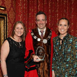 James with Kate and Ange from Thornbury Ladies Run Together.JPG
